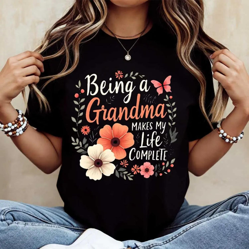 Elegant Floral Grandma Quote T Shirt Casual Crew Neck Tee Perfect for Mother's Day Gift and Grandmother's Outfit